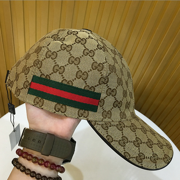 Gucci Original GG Canvas Baseball Hat With Web - 