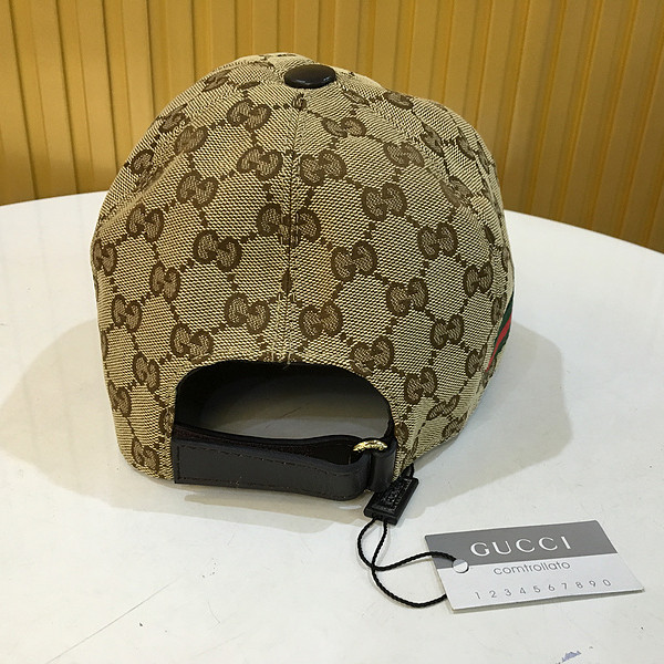 Gucci Original GG Canvas Baseball Hat With Web - 
