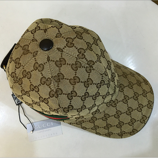 Gucci Original GG Canvas Baseball Hat With Web - 