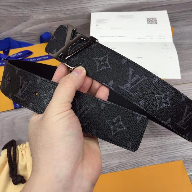 Louis Vuitton Reverso Belt in Black - 