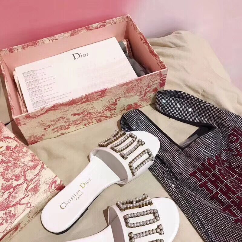 Dior White Slippers - PerfectKickZ