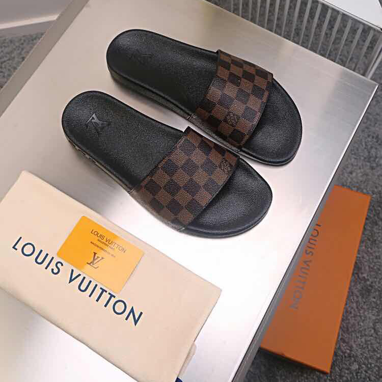 Louis Vuitton Monogram Slippers - 
