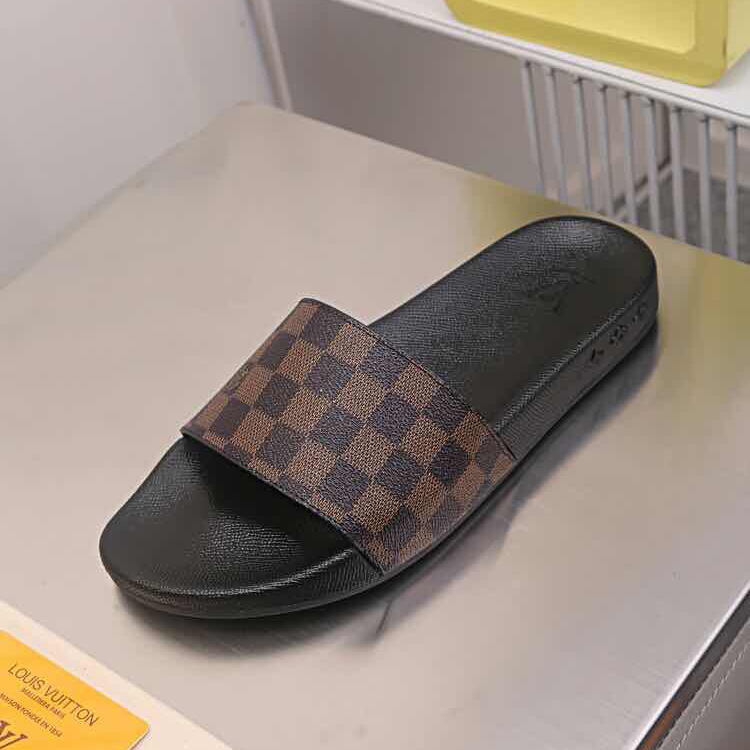 Louis Vuitton Monogram Slippers - 