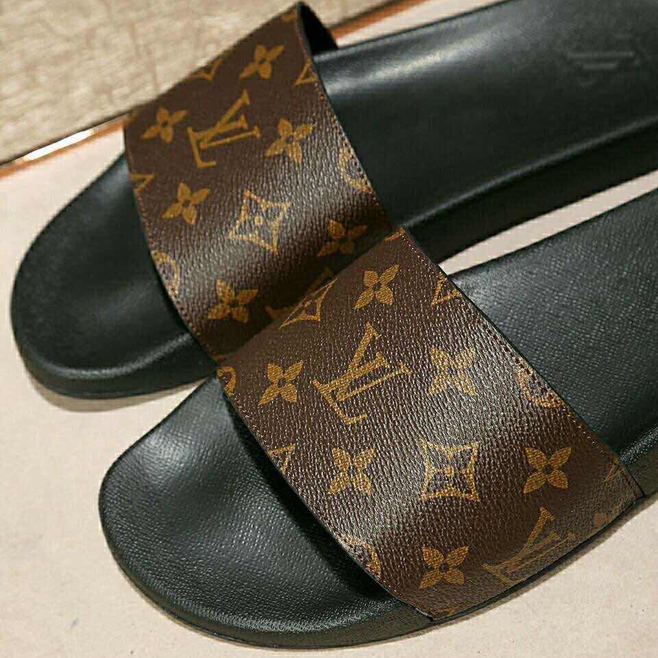Louis Vuitton Monogram Slippers - PerfectKickZ