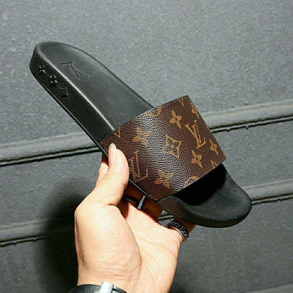 Louis Vuitton Monogram Slippers - PerfectKickZ