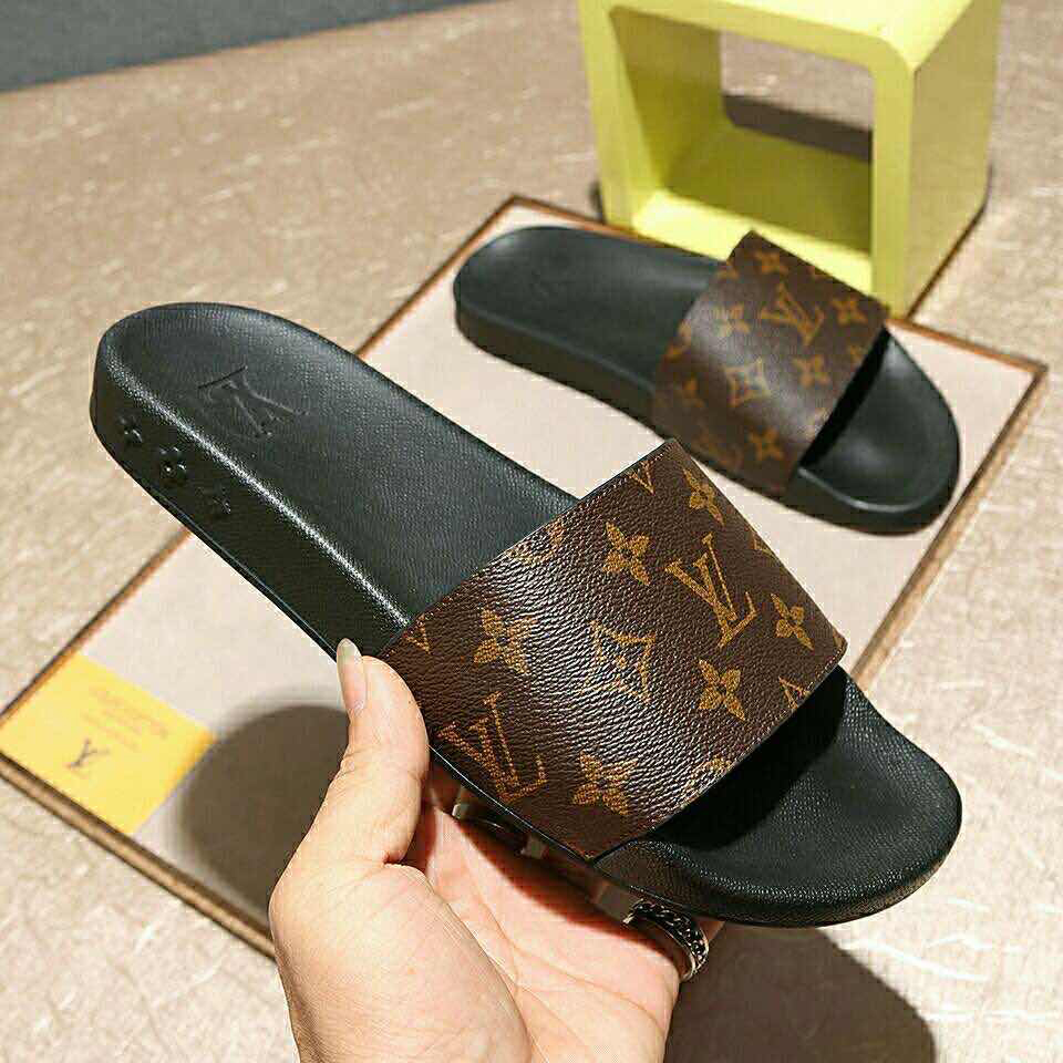Louis Vuitton Monogram Slippers - PerfectKickZ