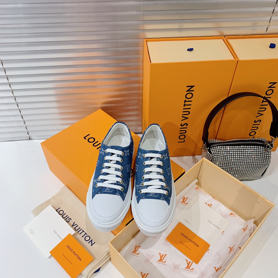 Louis Vuitton Monogram Sneaker - 