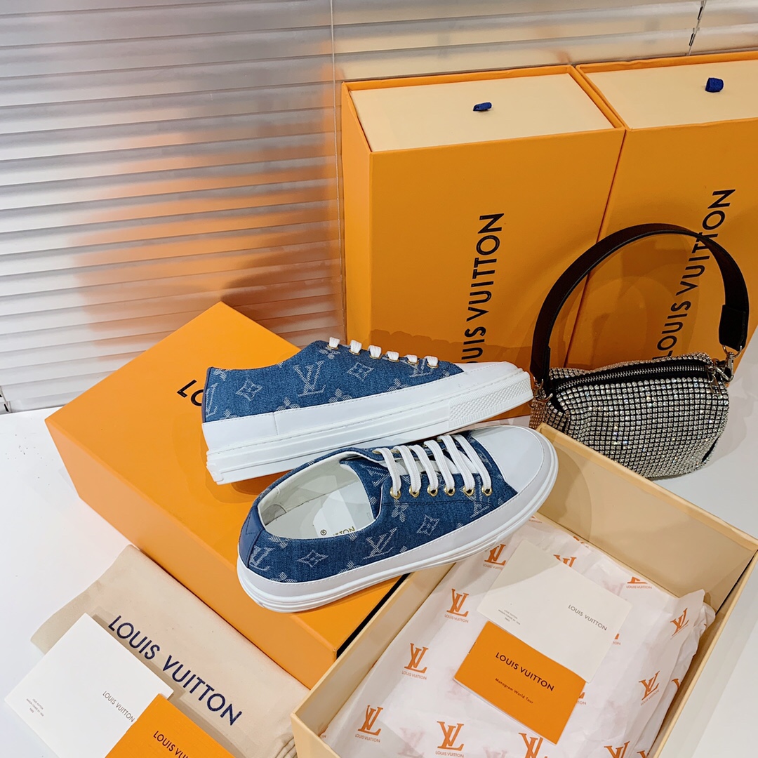 Louis Vuitton Monogram Sneaker - 