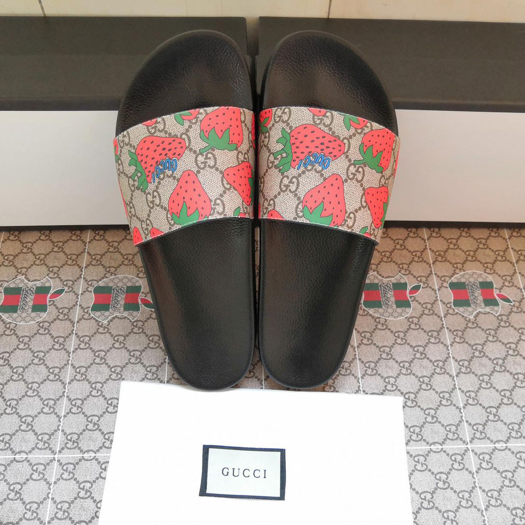 Gucci GG Gucci Strawberry Slide Sandal - PerfectKickZ