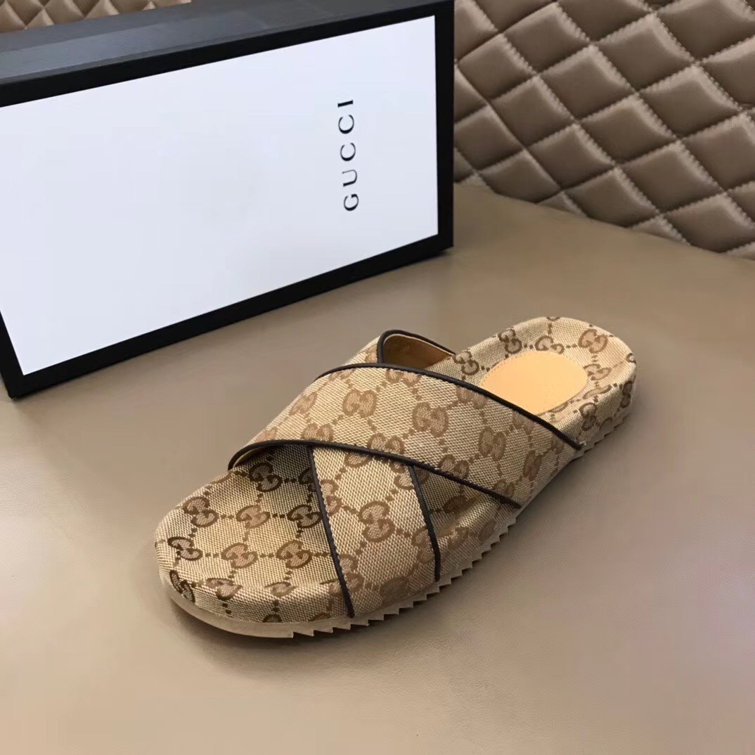 Gucci Men's GG Slide Sandal - PerfectKickZ