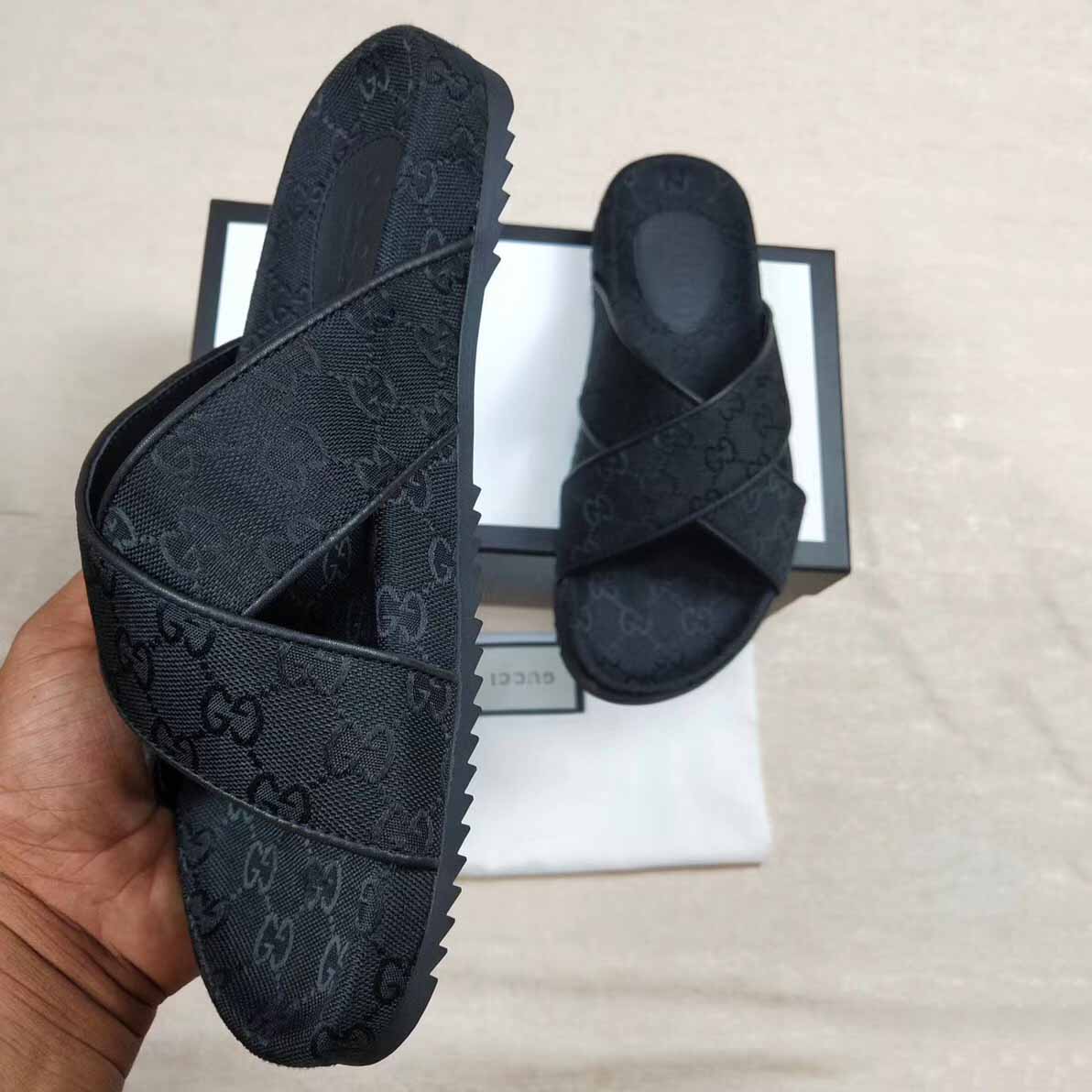 Gucci Men's GG Slide Sandal - PerfectKickZ