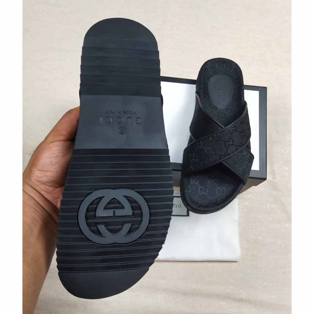Gucci Men's GG Slide Sandal - PerfectKickZ