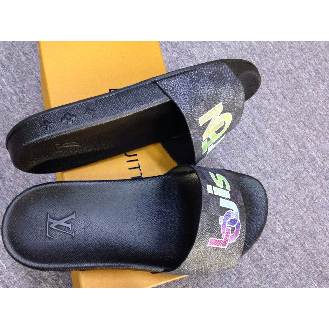 Louis Vuitton Waterfront Mule - PerfectKickZ