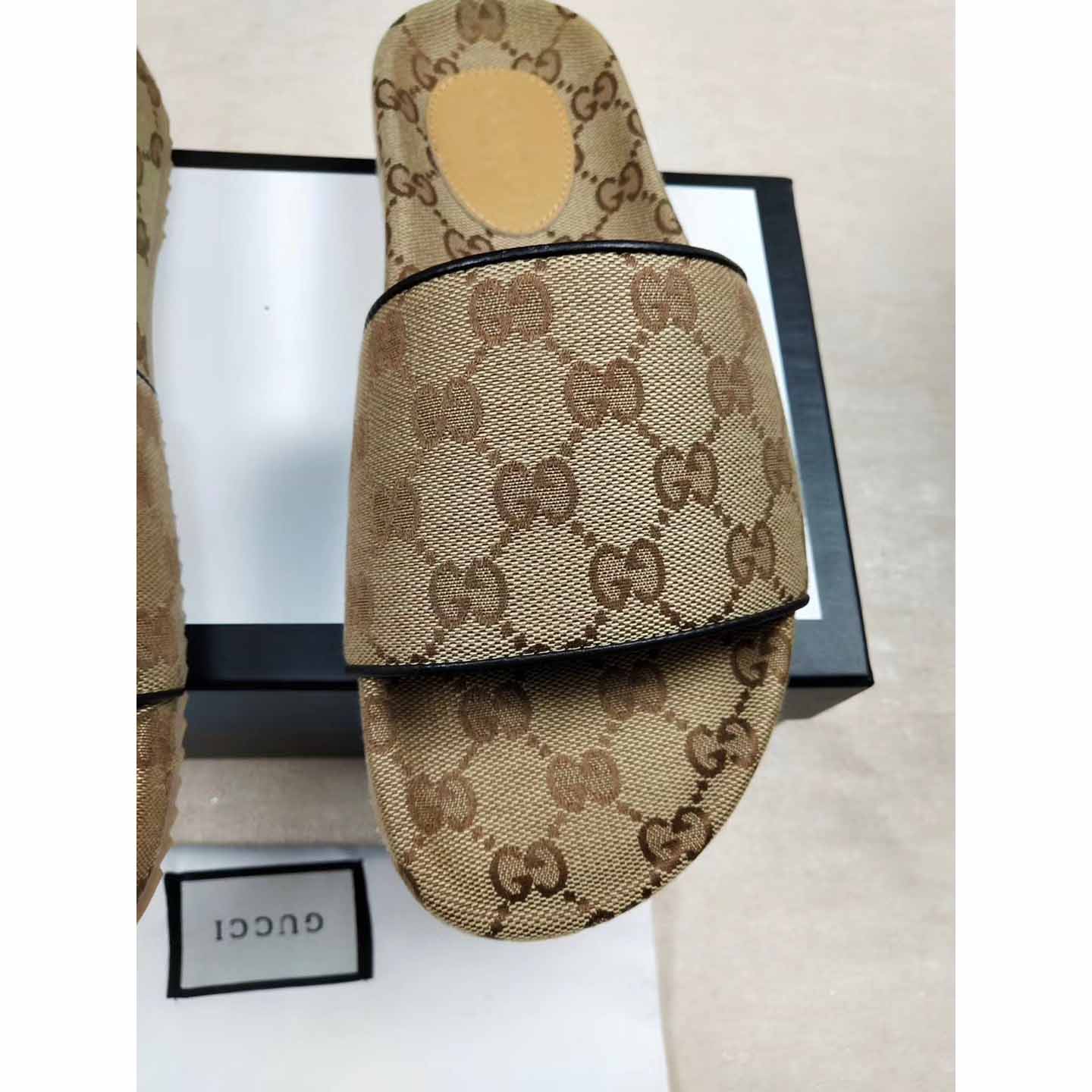 Gucci Men's GG Canvas Slide Sandal - PerfectKickZ