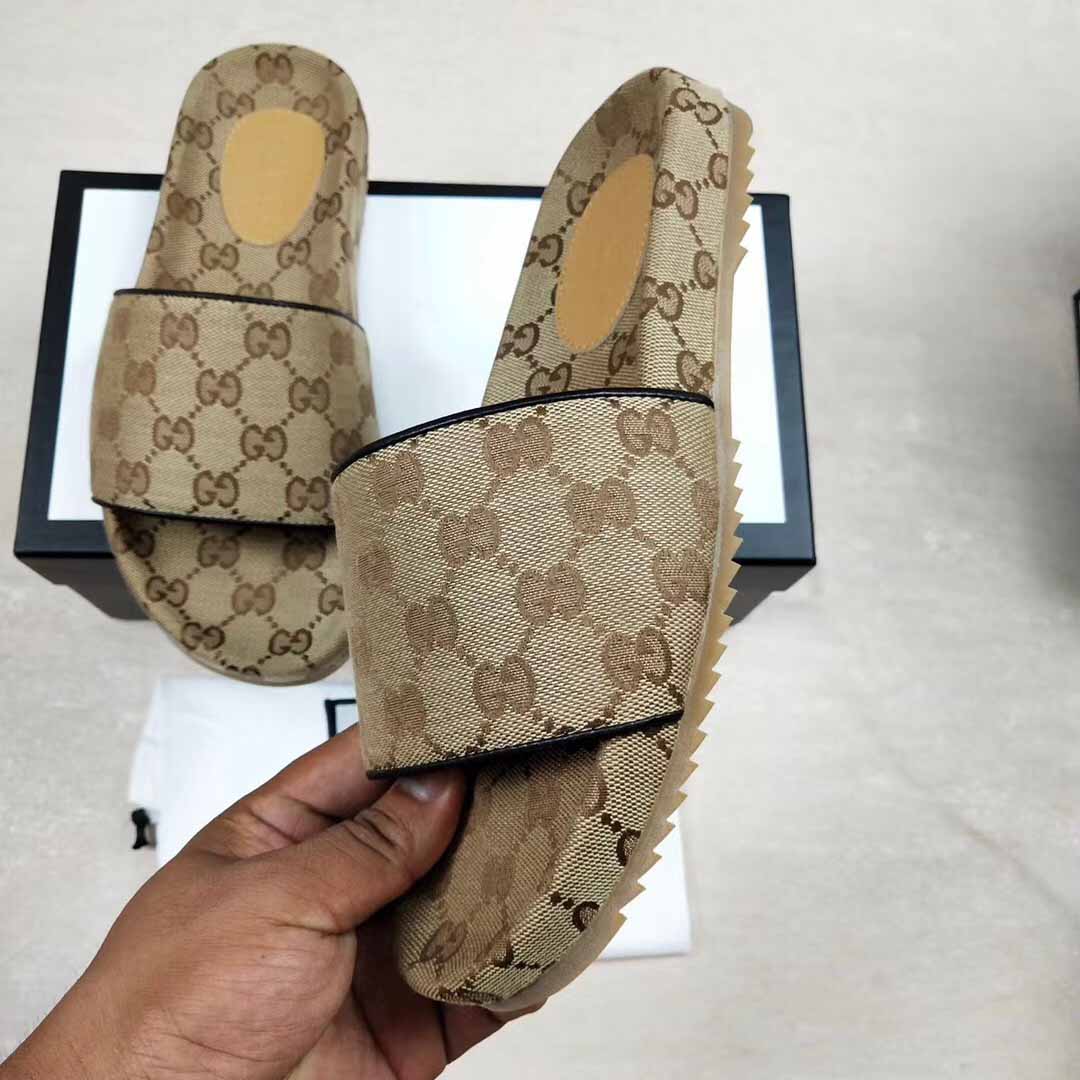 Gucci Men's GG Canvas Slide Sandal - PerfectKickZ