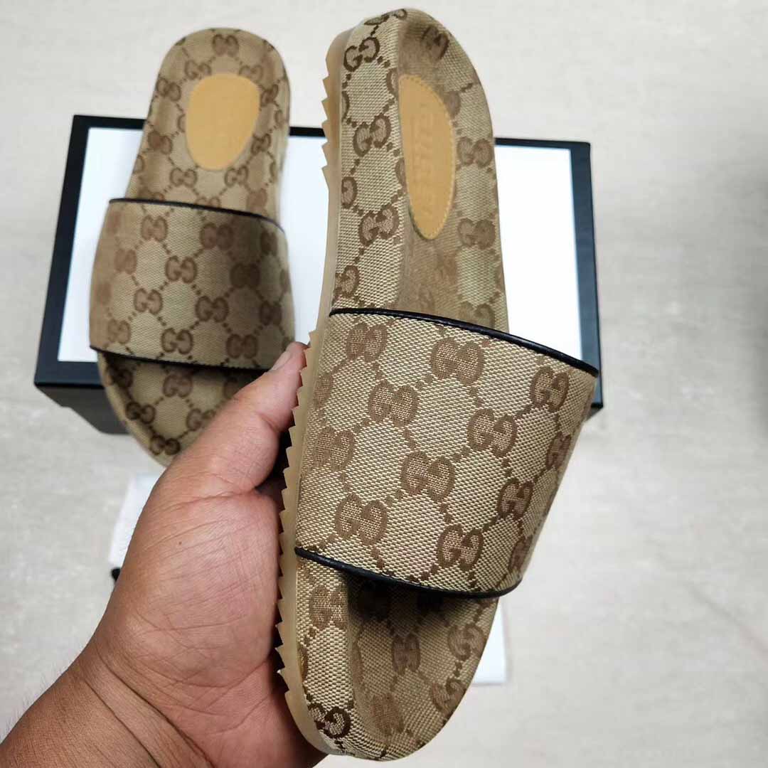 Gucci Men's GG Canvas Slide Sandal - PerfectKickZ