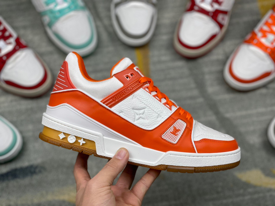 Louis Vuitton Trainer Sneaker - 