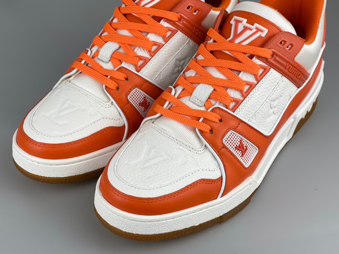 Louis Vuitton Trainer Sneaker - 