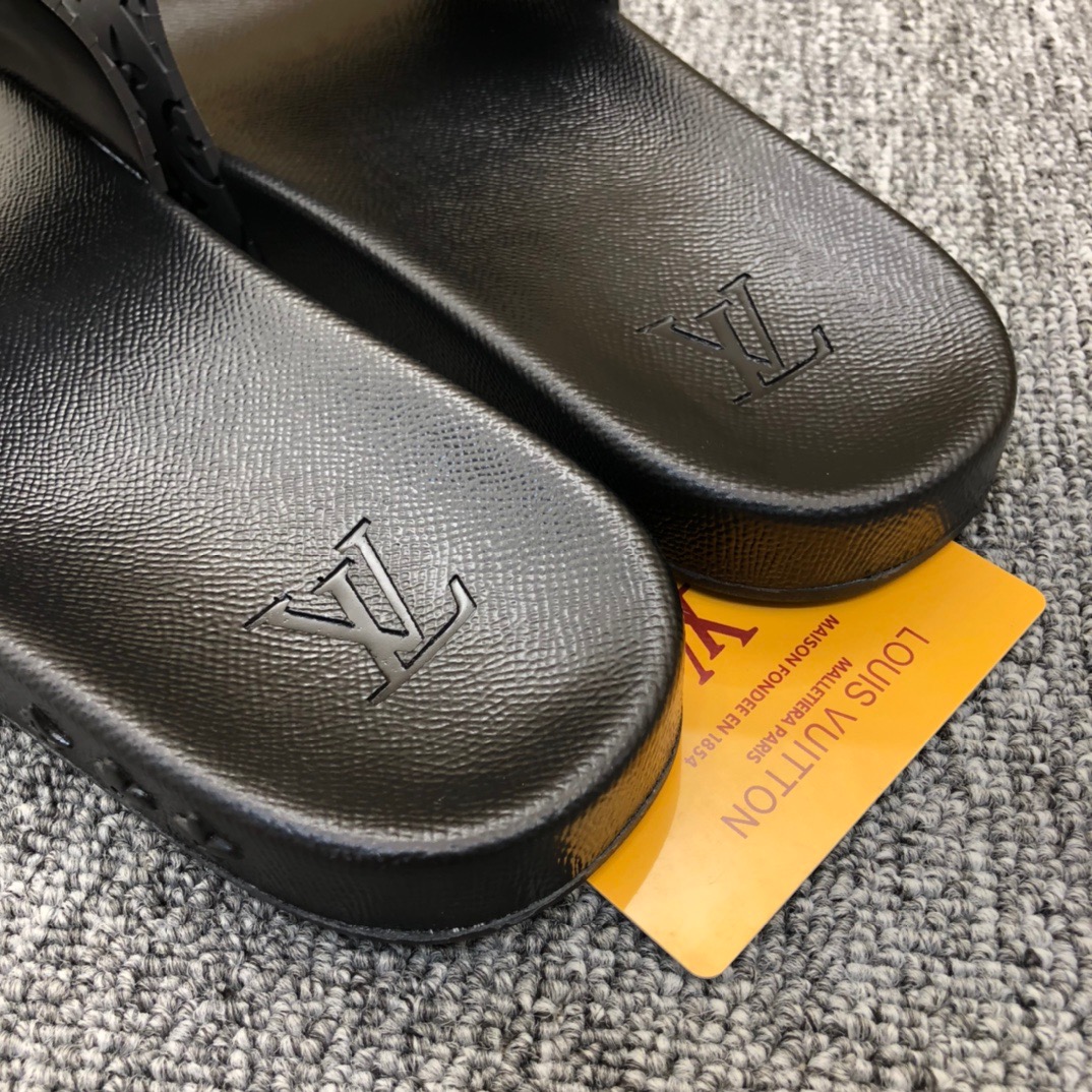 Louis Vuitton Monogram Slippers - PerfectKickZ
