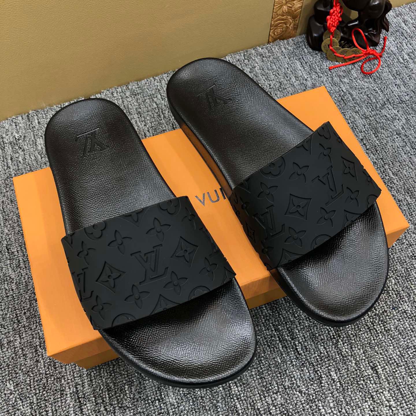 Louis Vuitton Monogram Slippers - PerfectKickZ
