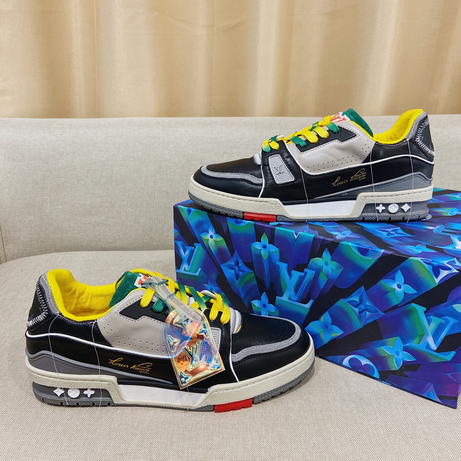 Louis Vuitton Trainer Sneaker - 