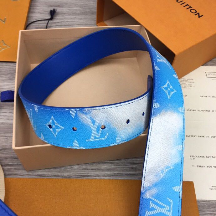 Louis Vuitton Shape 40MM Reversible Clouds - PerfectKickZ