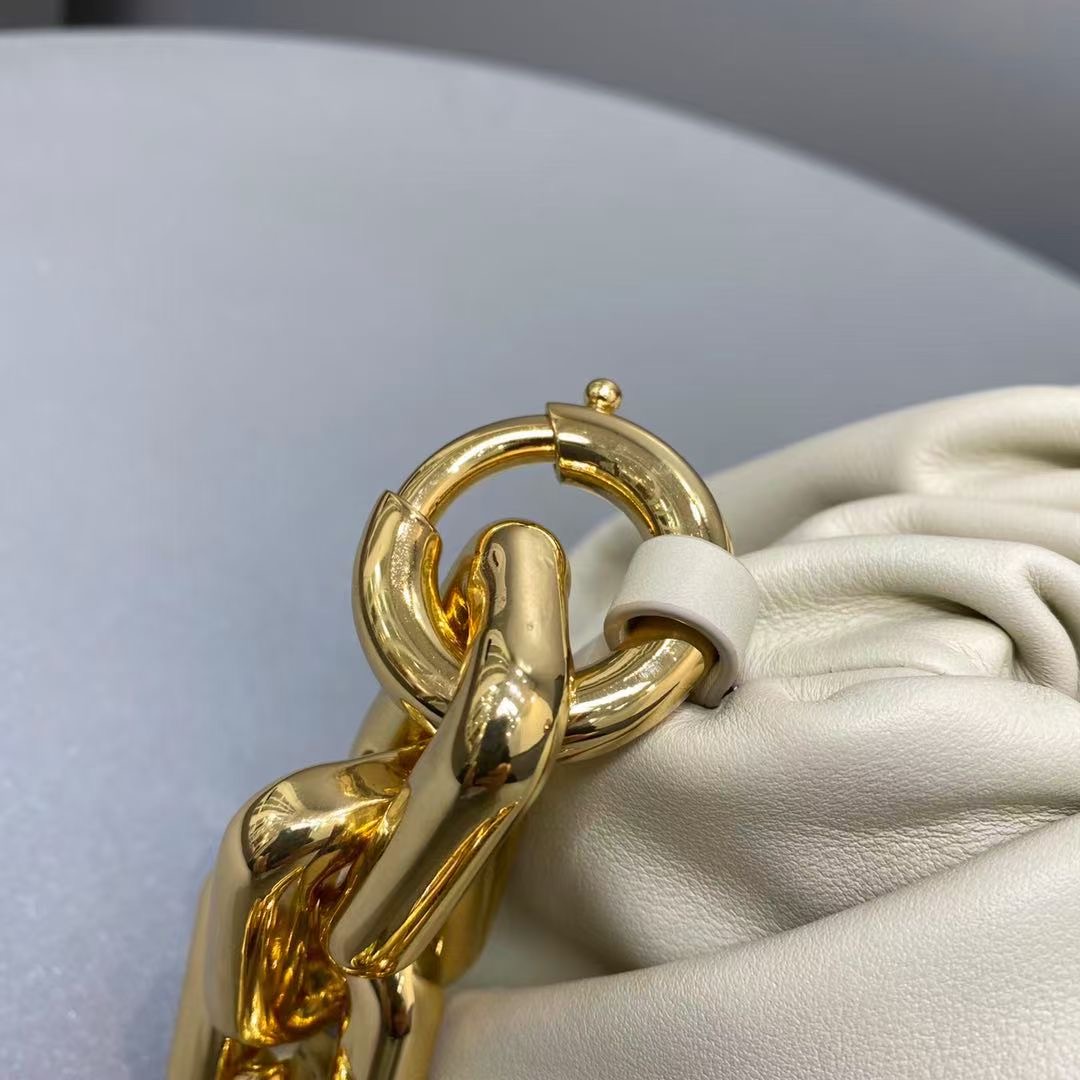 The Chain Pouch Shoulder Bag - PerfectKickZ