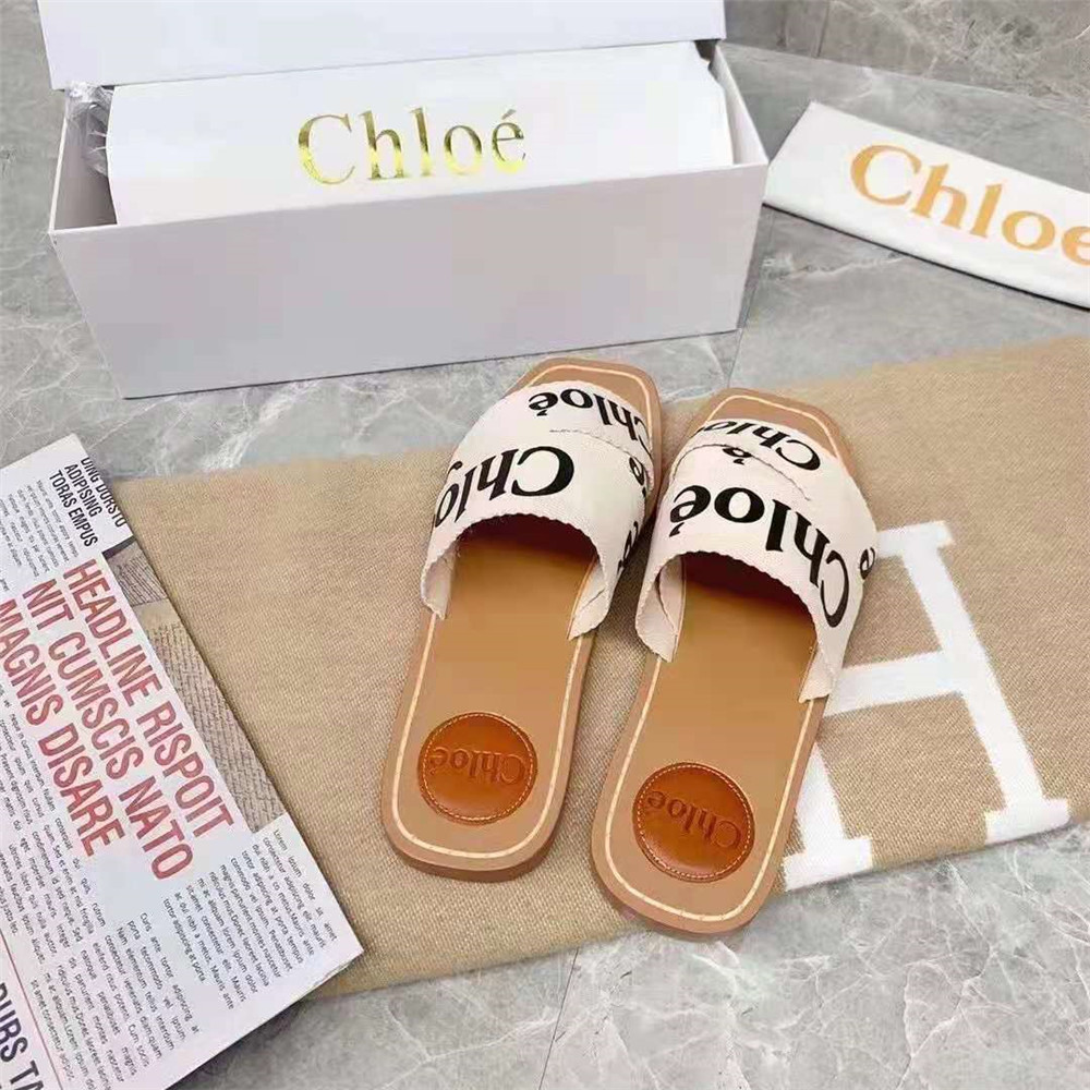 Chloe Logo Printed Sandals - PerfectKickZ