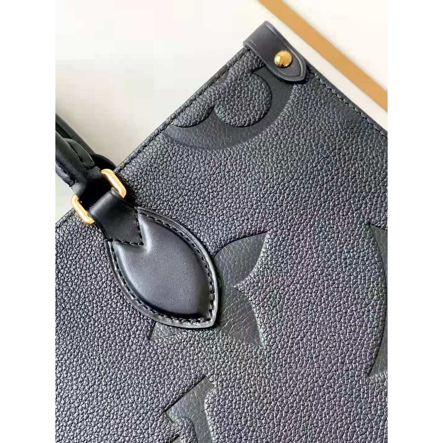 Louis Vuitton Neverfull Totes - 