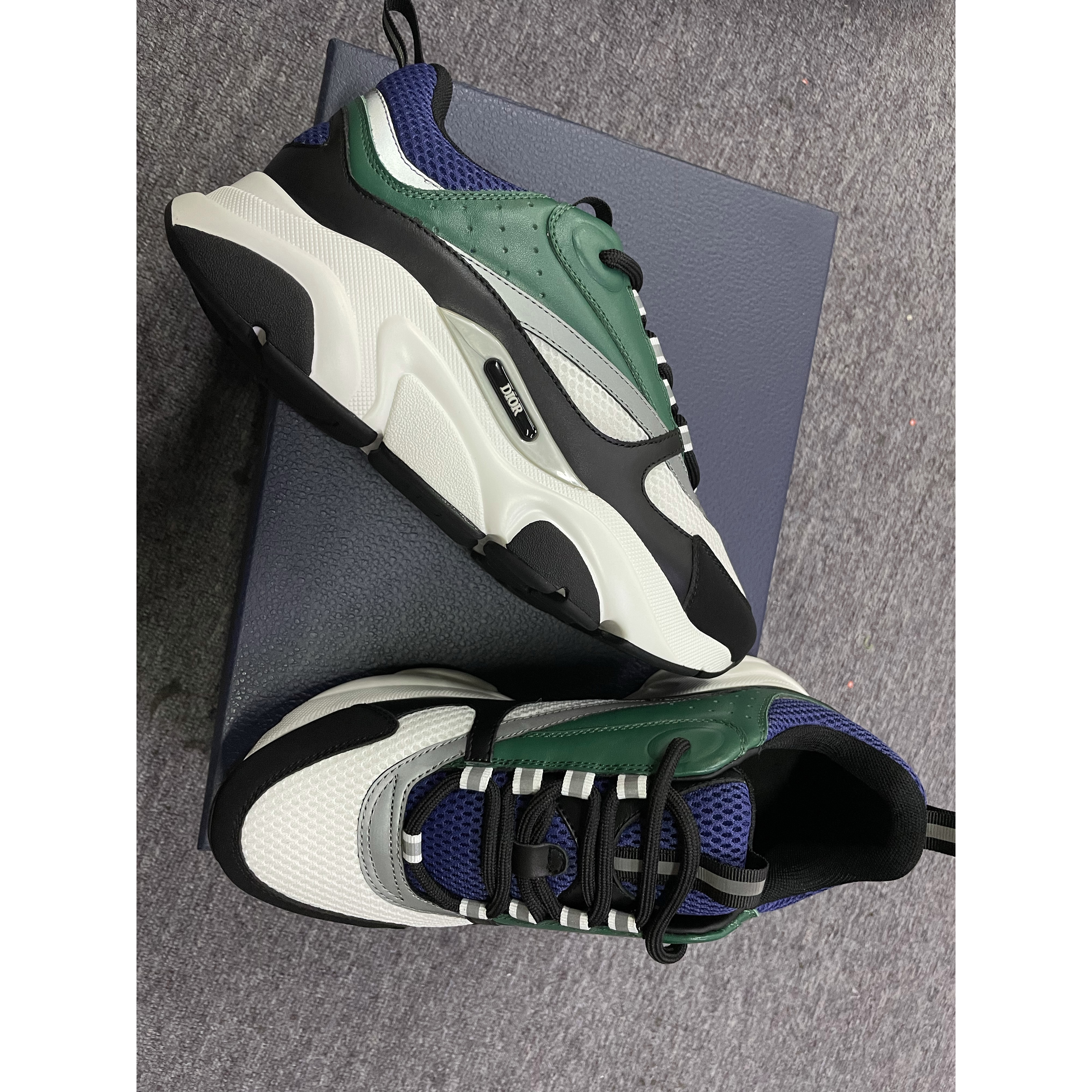 Dior [Limited Version] B22 Sneaker - PerfectKickZ