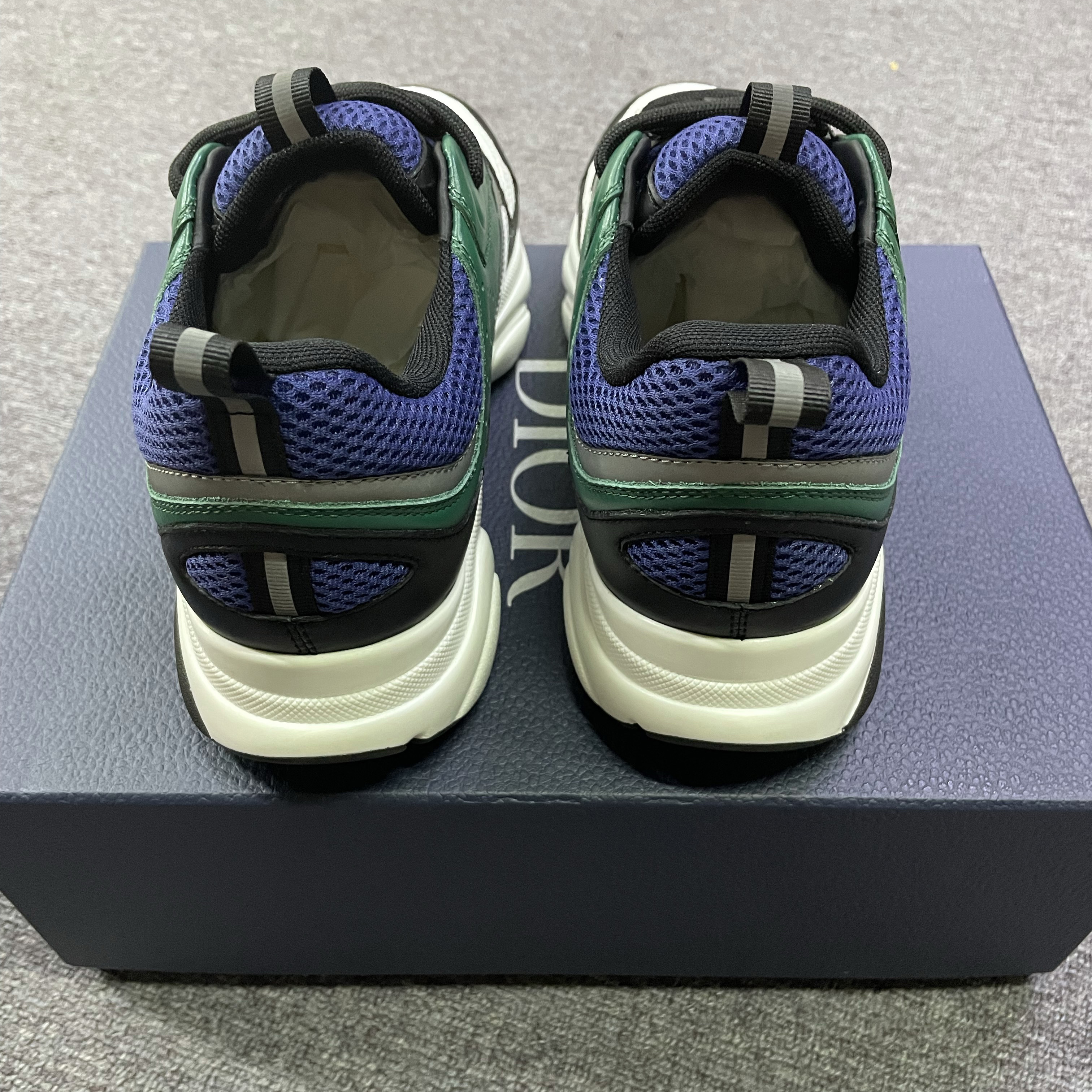 Dior [Limited Version] B22 Sneaker - PerfectKickZ