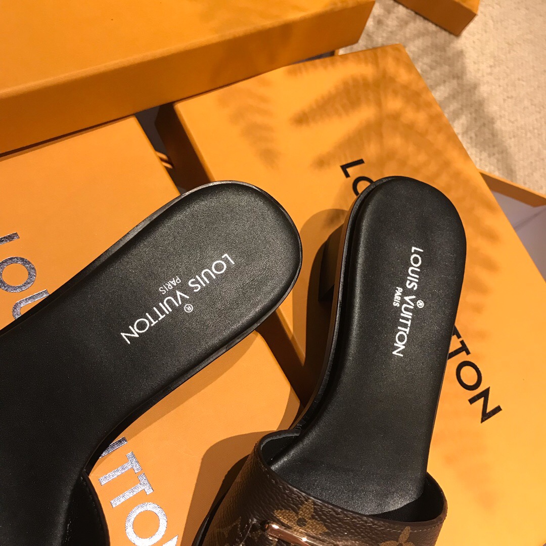 Louis Vuitton Women's Monogram Sandals - PerfectKickZ