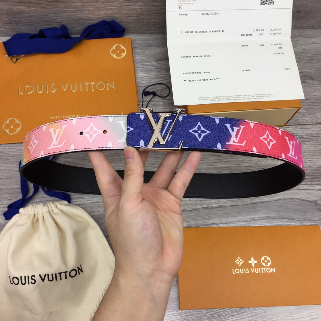 Louis Vuitton Shape 40MM Reversible Belt - PerfectKickZ