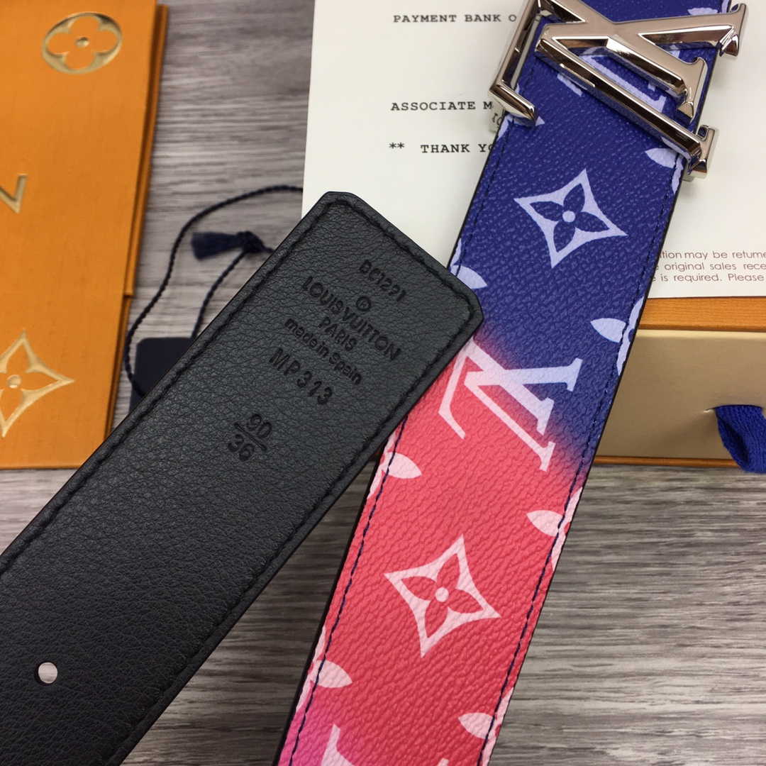 Louis Vuitton Shape 40MM Reversible Belt - PerfectKickZ