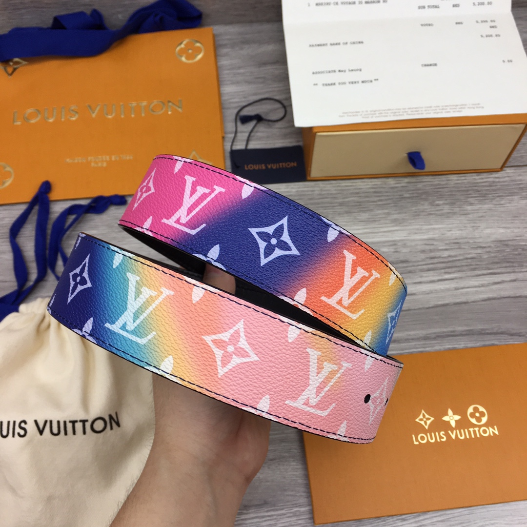 Louis Vuitton Shape 40MM Reversible Belt - PerfectKickZ