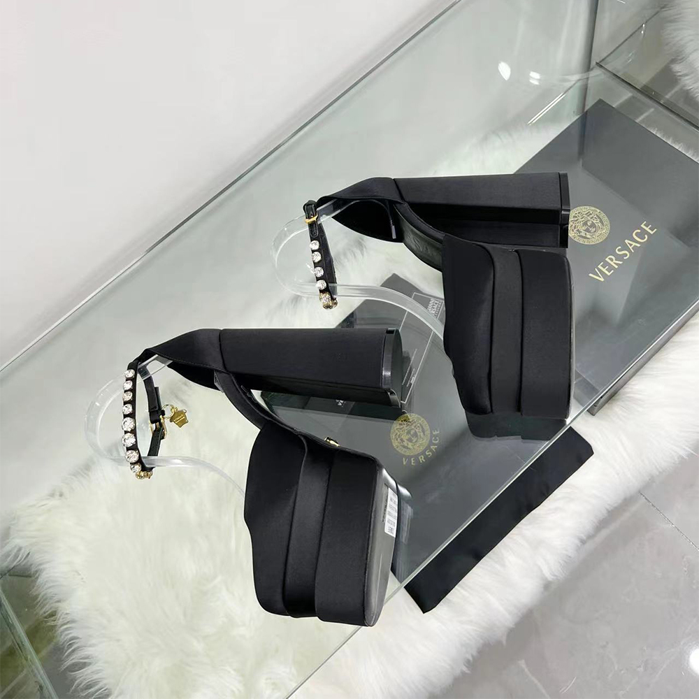 Versace Medusa Aevitas Platform Pumps - PerfectKickZ