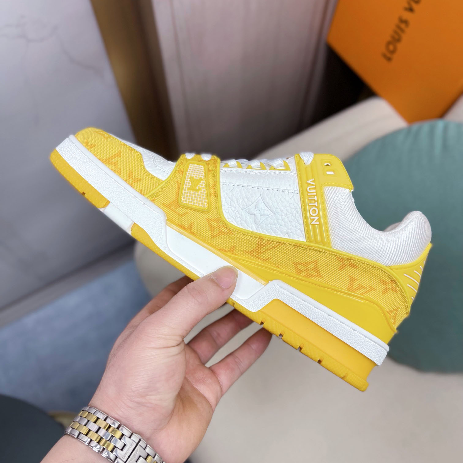 Louis Vuitton Trainer Sneaker - 