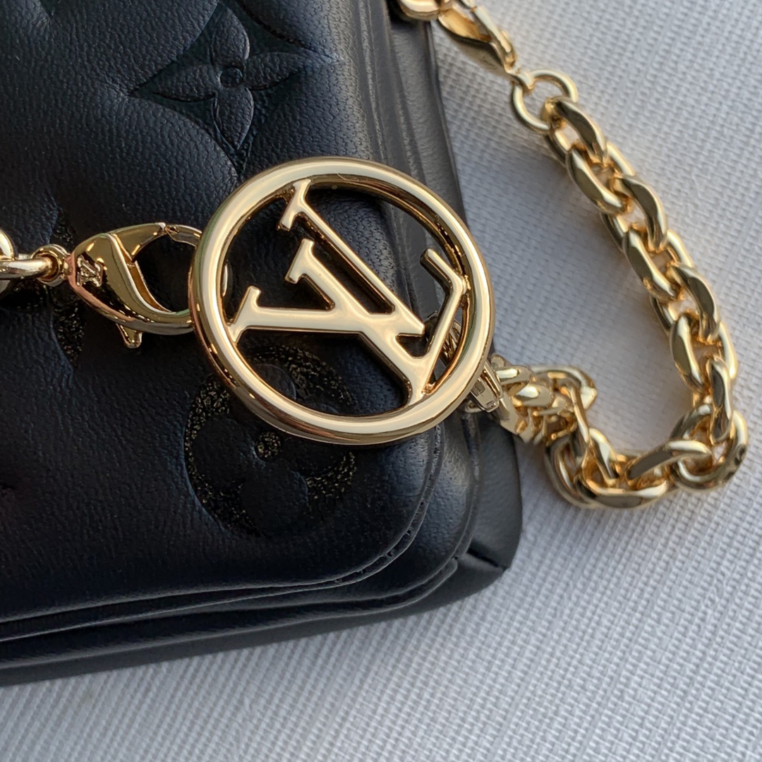 Louis Vuitton Pochette Coussin Black(20-14-8CM) - PerfectKickZ