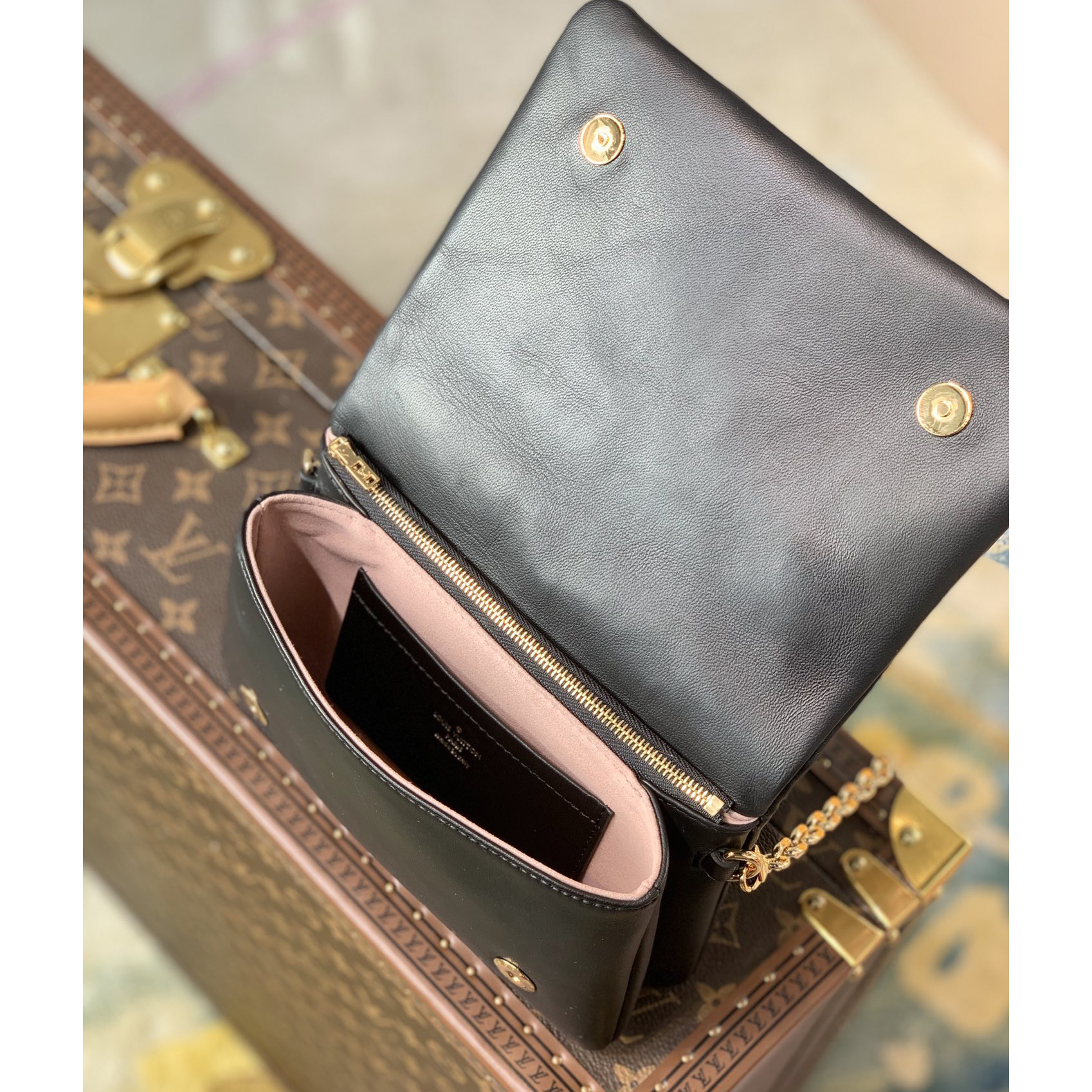 Louis Vuitton Pochette Coussin Black(20-14-8CM) - PerfectKickZ