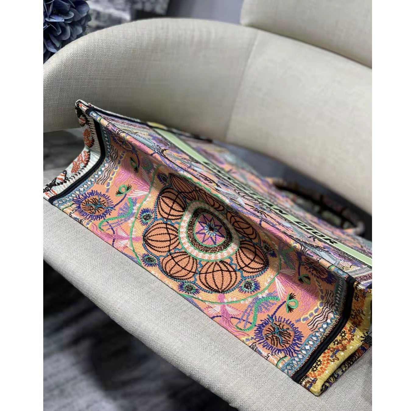 Dior  Totebag (Size: 41.5-34.5-16) - PerfectKickZ