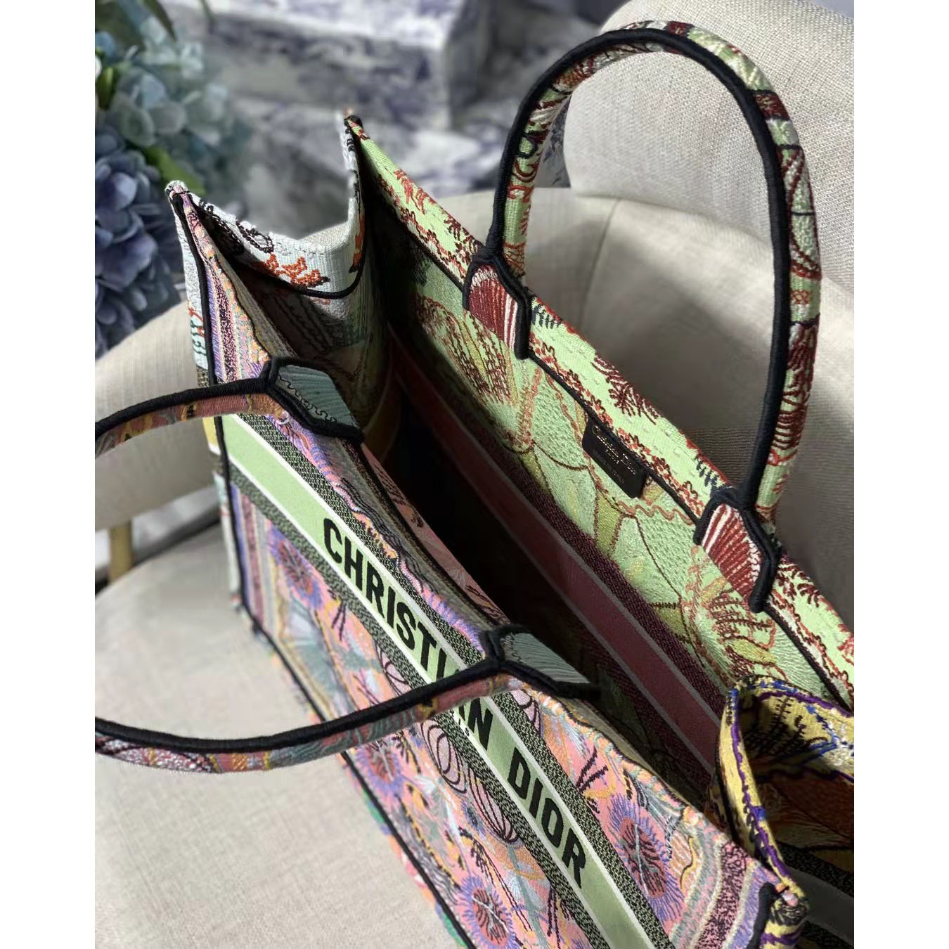 Dior  Totebag (Size: 41.5-34.5-16) - PerfectKickZ