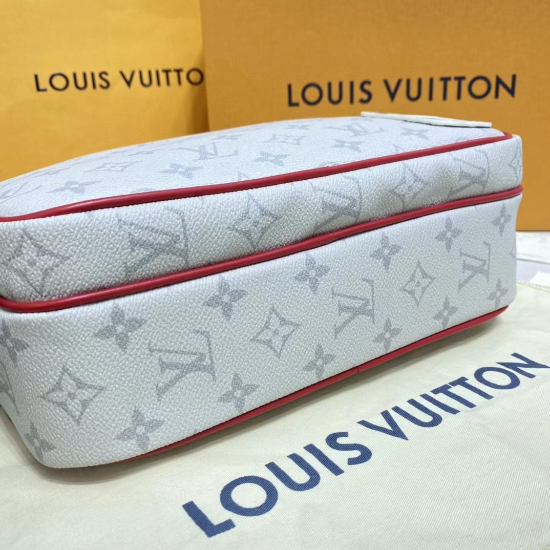 Louis Vuitton NBA Nil  Messenger(29.5-21.5-12CM) - PerfectKickZ