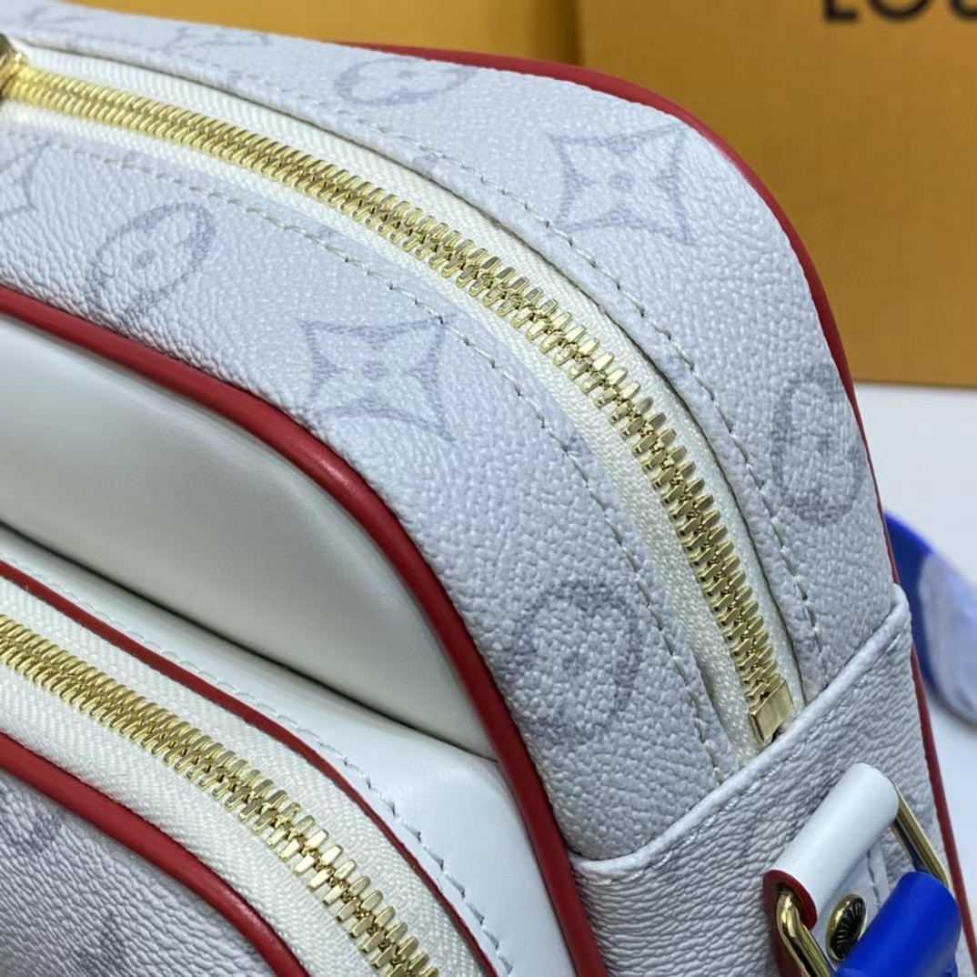 Louis Vuitton NBA Nil  Messenger(29.5-21.5-12CM) - PerfectKickZ