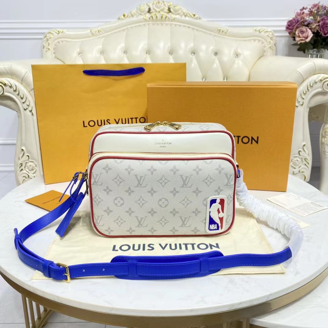 Louis Vuitton NBA Nil  Messenger(29.5-21.5-12CM) - PerfectKickZ