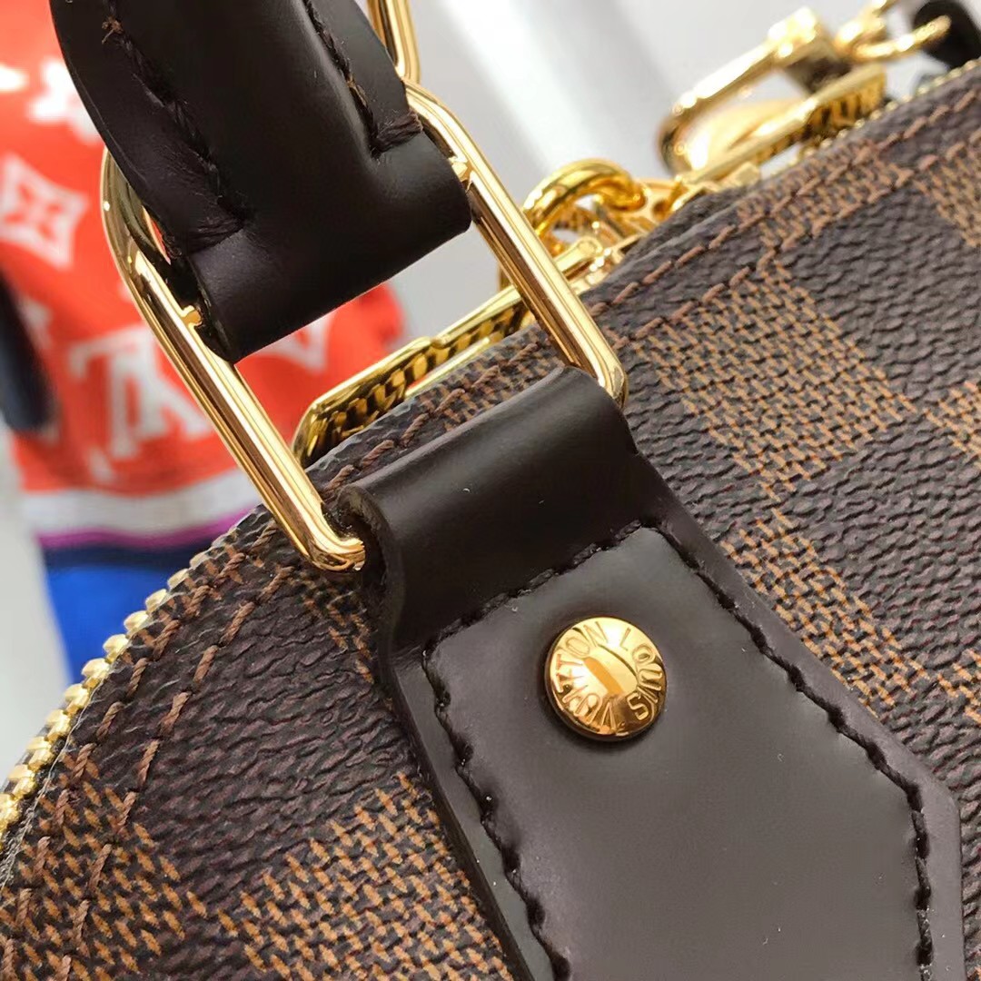 Louis Vuitton  Brown Shoulder Bag （23.5-17.5-11.5CM） - PerfectKickZ