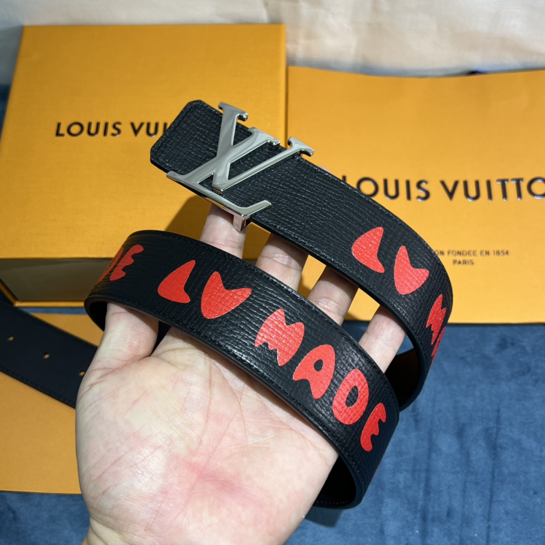 Louis Vuitton Gradient Shape 40MM Reversible Belt - PerfectKickZ