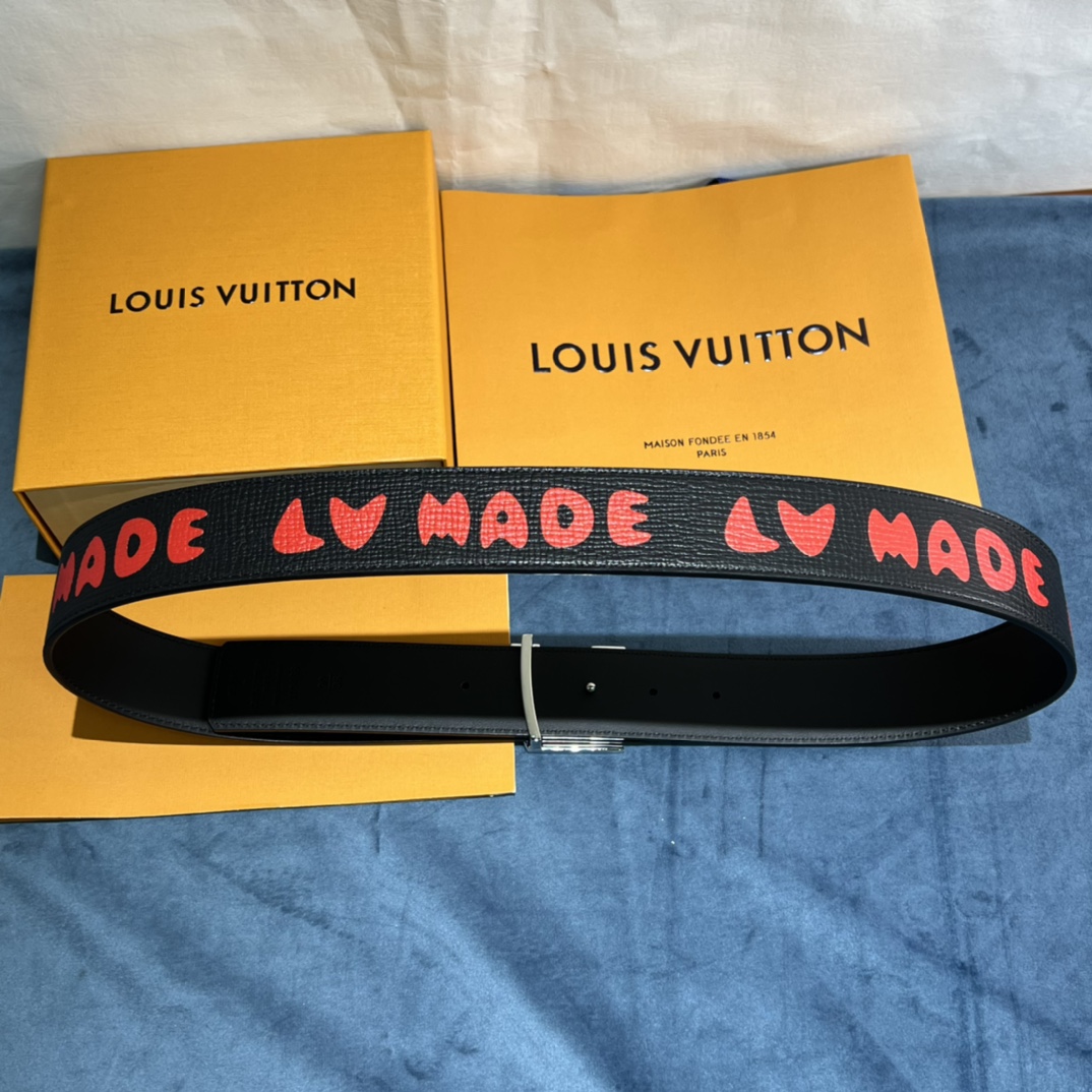 Louis Vuitton Gradient Shape 40MM Reversible Belt - PerfectKickZ