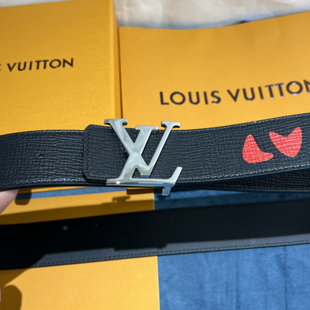 Louis Vuitton Gradient Shape 40MM Reversible Belt - PerfectKickZ