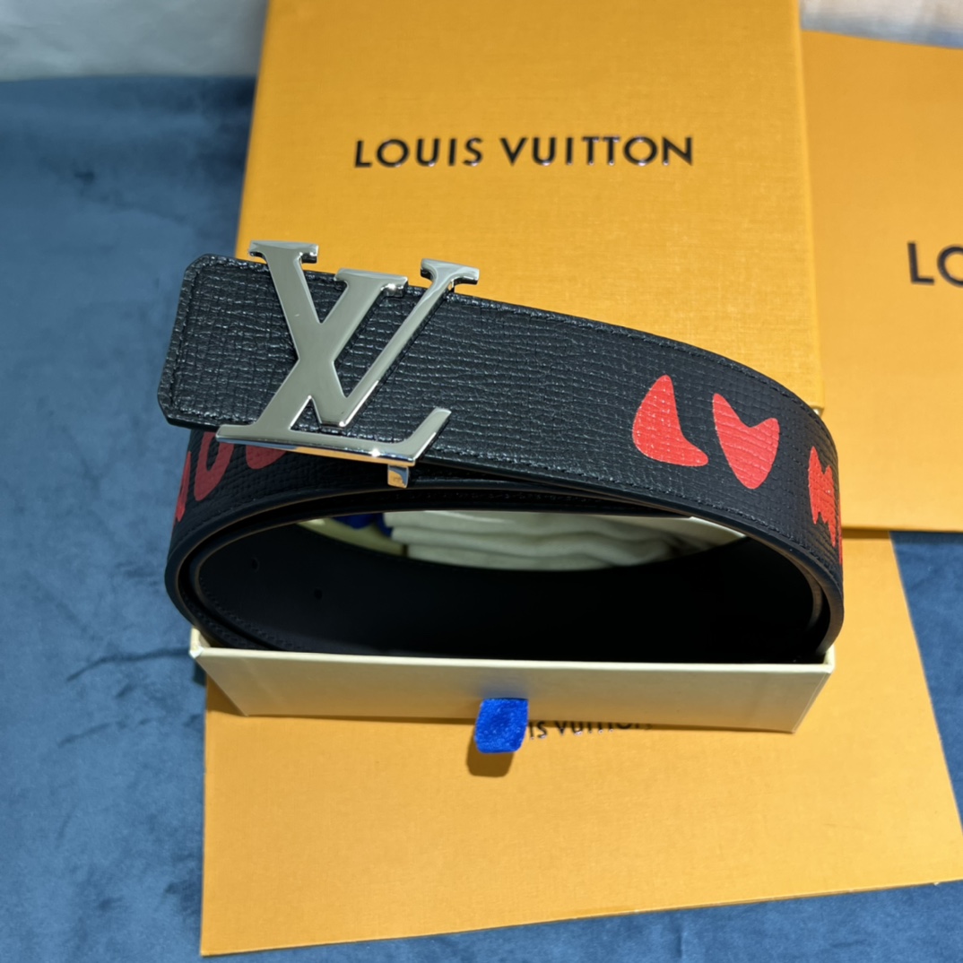 Louis Vuitton Gradient Shape 40MM Reversible Belt - PerfectKickZ