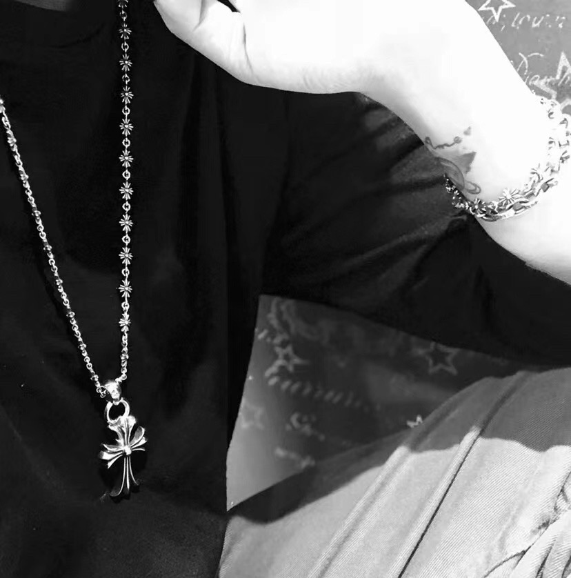 Chrome Heart Cross Necklace - PerfectKickZ